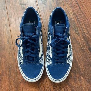 Vans Style 36 Blue Skull Print Bandana Skate Sneakers, Men’s Size 11.5